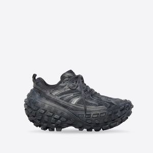 MEN'S DEFENDER SNEAKER IN BLACK